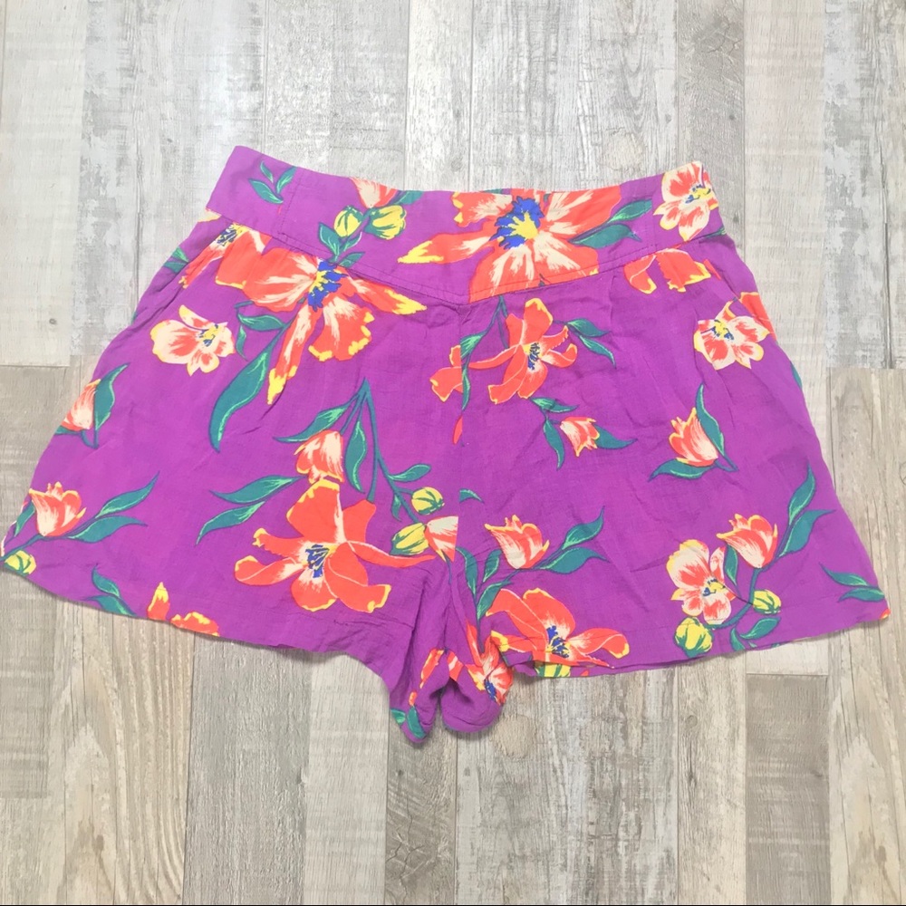 Medium Floral Shorts with Pockets by Flying Tomato
